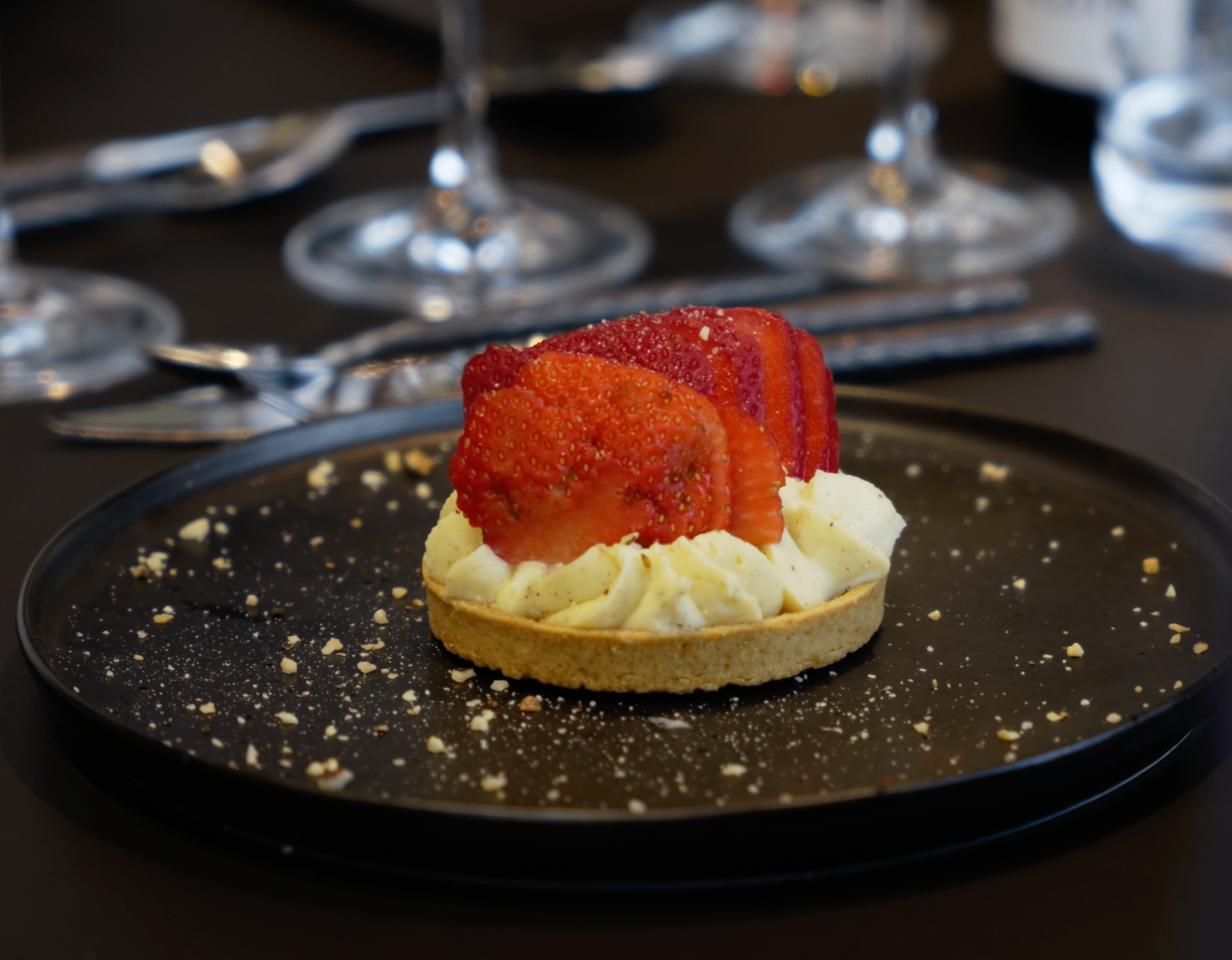 Dessert à la fraise servi pendant l'événement