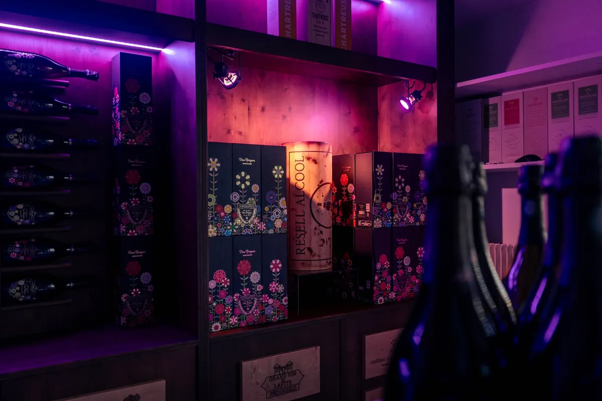 Dom Pérignon Murakami en cave
